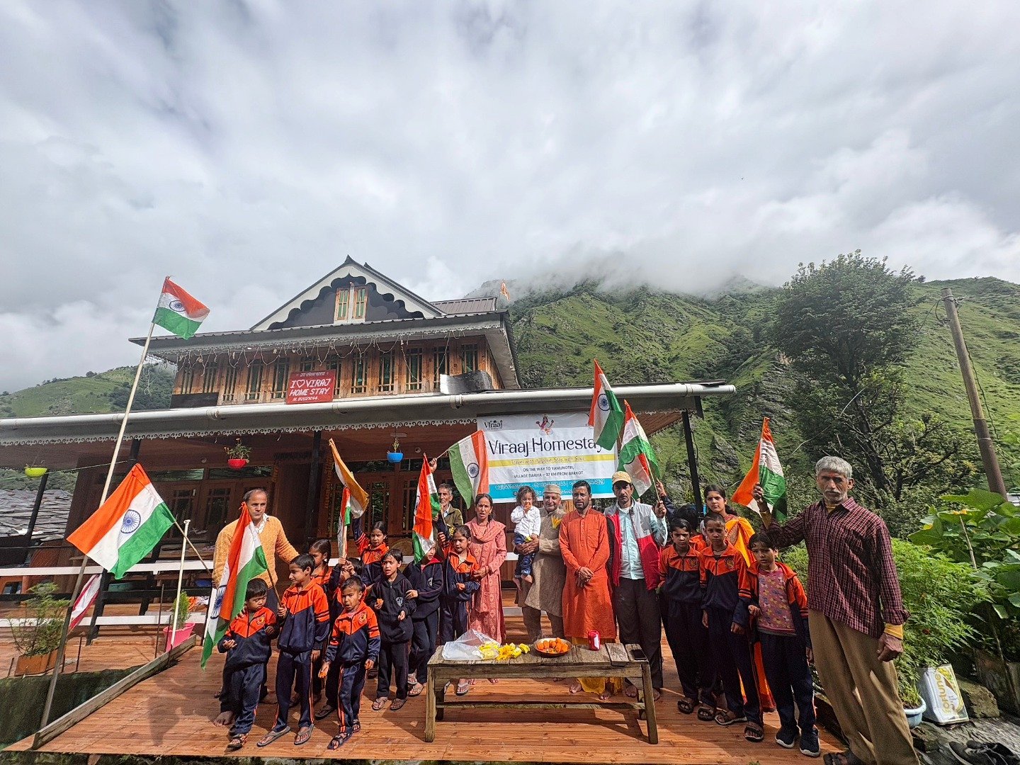 Viraaj Homestay Bariya